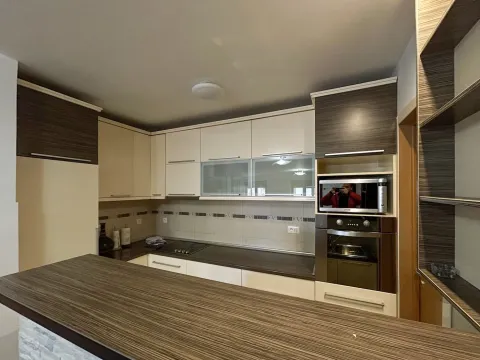 Sale, apartment, 103m², Stari Aerodrom, Podgorica - image 5