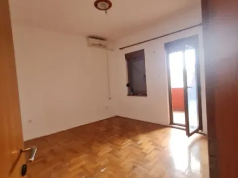 Prodaja, jednosoban stan, 69m², Tuški Put, Podgorica - image 7