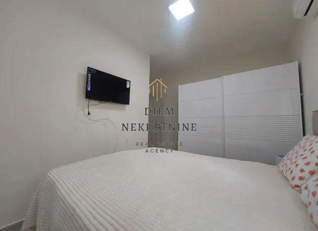 Izdavanje, jednosoban stan, 46m², Pod Kuk, Tivat