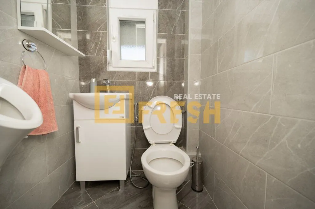 Prodaja, kuća, 250m², Zagorič, Podgorica