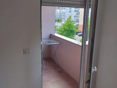 Rent, three bedroom apartment, 50m², Ljubović, Podgorica - image 7