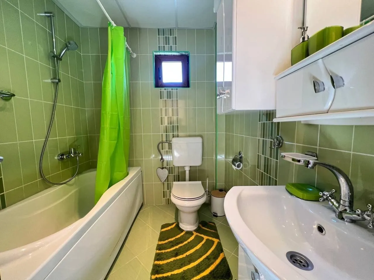 Sale, house, 300m², Prčanj, Kotor