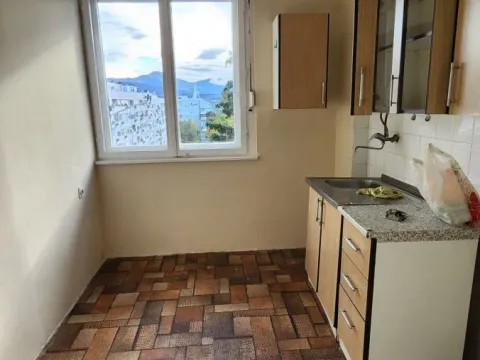 Izdavanje, dvosoban stan, 56m², Preko Morače, Podgorica - image 5