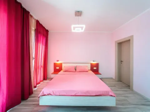 Prodaja, trosoban stan, 234m², Bečići, Budva - image 35