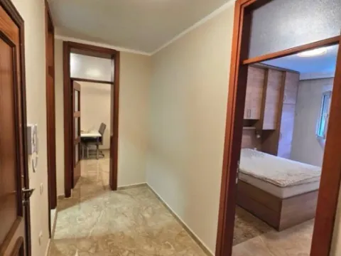 Izdavanje, dvosoban stan, 55m², Preko Morače, Podgorica - image 2