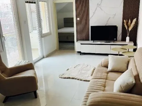 Stan in Palilula Sve Podlokacije