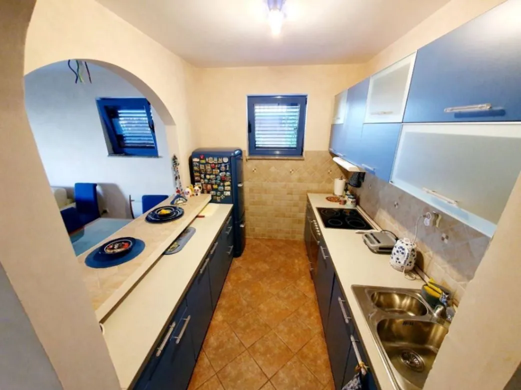 Rent, two bedroom apartment, 81m², Pržno, Budva