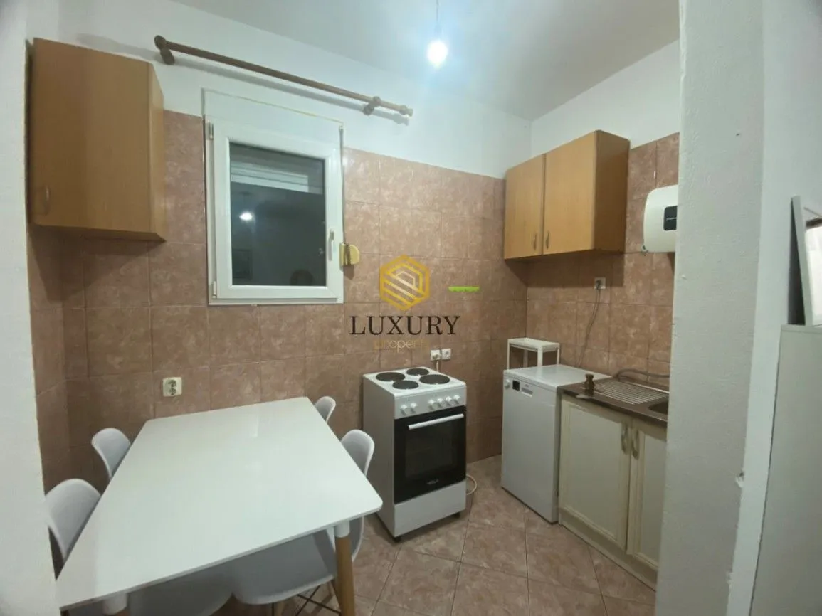 Izdavanje, jednosoban stan, 45m², Zagorič, Podgorica