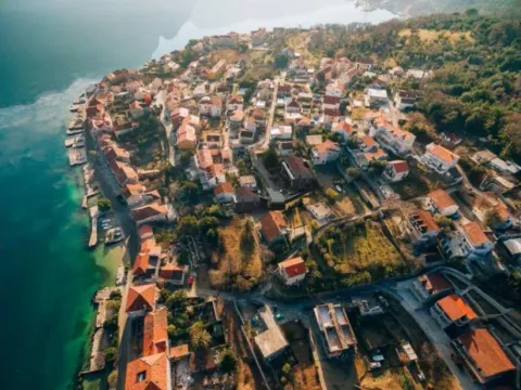 Prodaja, jednosoban stan, 41m², Prčanj, Kotor - image 9