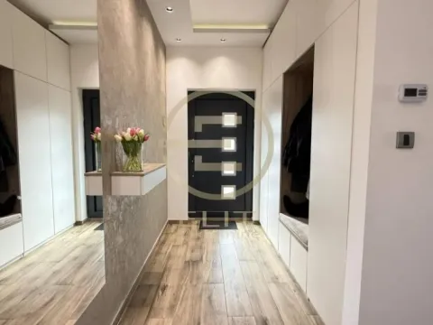 Prodaja, kuća, 165m², Petrovaradin, Novi Sad - image 24