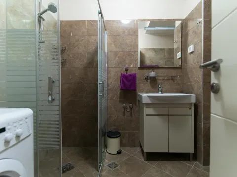 Sale, three bedroom apartment, 149m², Budva, Crna Gora - image 18