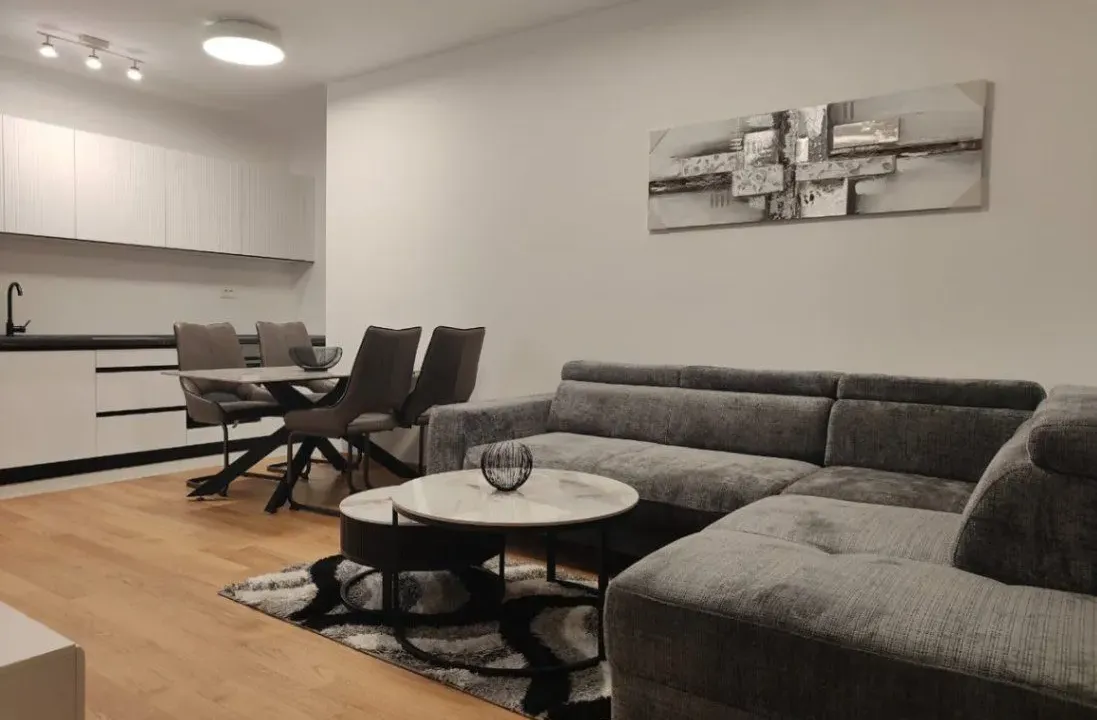 Izdavanje, dvosoban stan, 53m², City Kvart, Podgorica