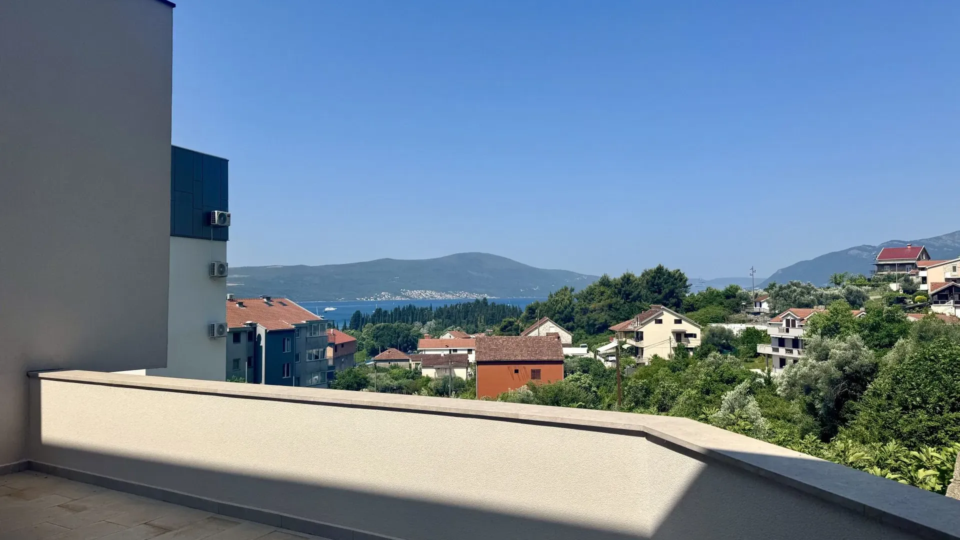 Rent, two bedroom apartment, 86m², Kava, Tivat