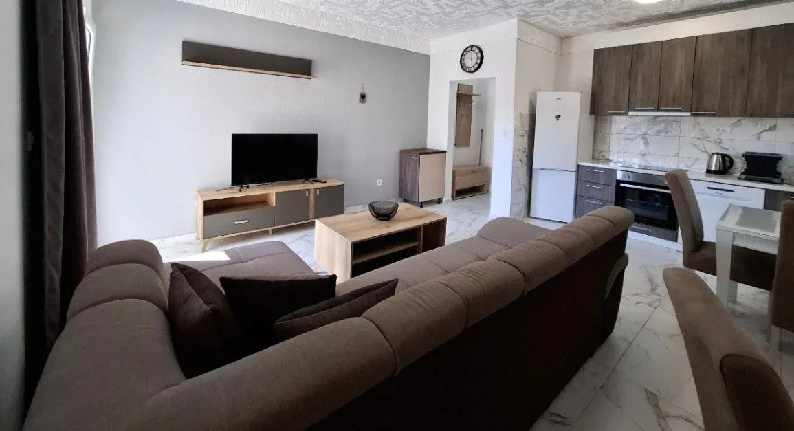 Izdavanje, jednosoban stan, 50m², Bjeliši, Bar