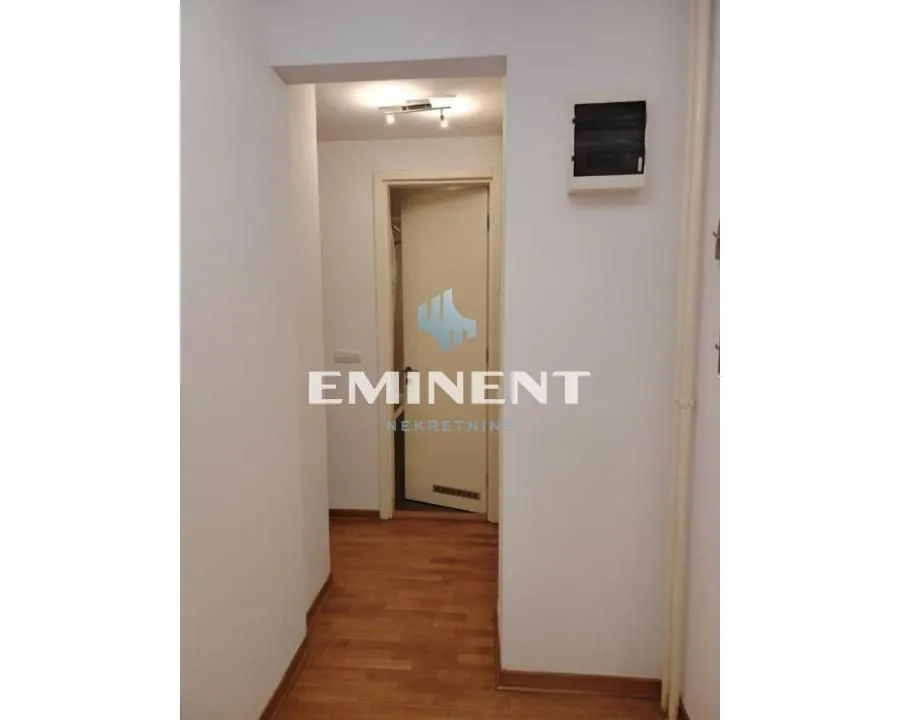 Rent, two bedroom apartment, 60m², Novi Beograd Blok 67, Novi Beograd Sve Podlokacije