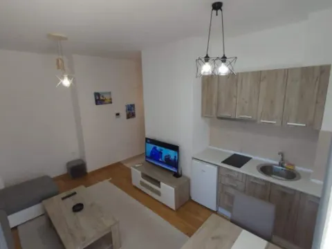 Rent, one bedroom apartment, 39m², Ulcinj, Crna Gora - image 6