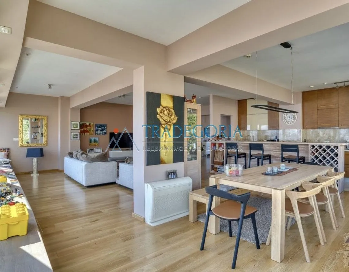 Prodaja, trosoban stan, 167m², Budva, Crna Gora