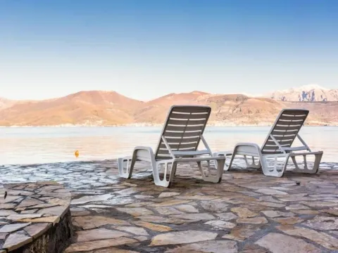 Sale, house, 314m², Tivat, Crna Gora