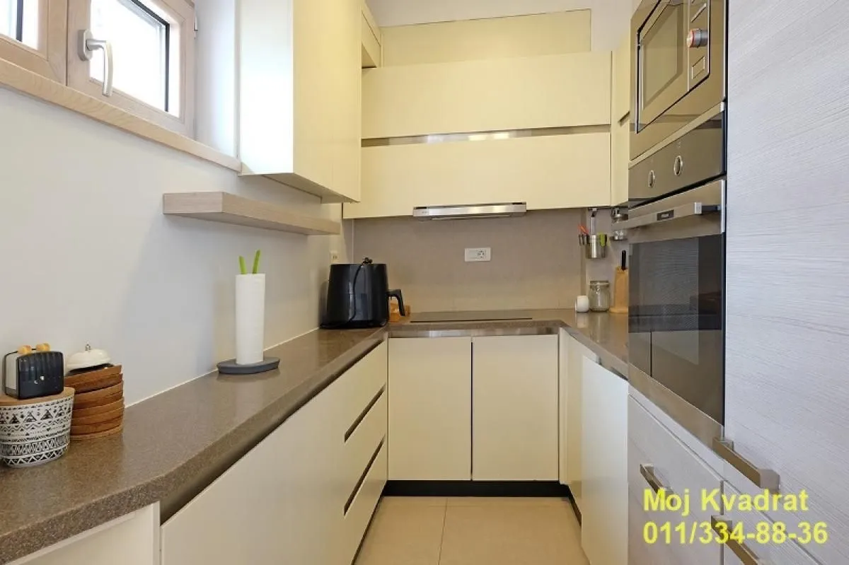 Sale, four bedroom apartment, 130m², Vračar Hram, Vračar Sve Podlokacije