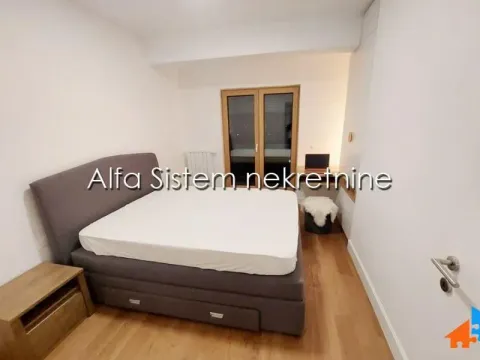 Izdavanje, trosoban stan, 69m², Karaburma, Palilula Sve Podlokacije - image 5