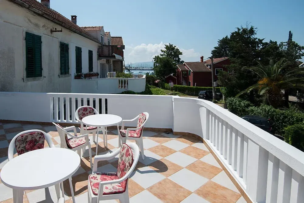 Rent, two bedroom apartment, 120m², Tivat, Crna Gora