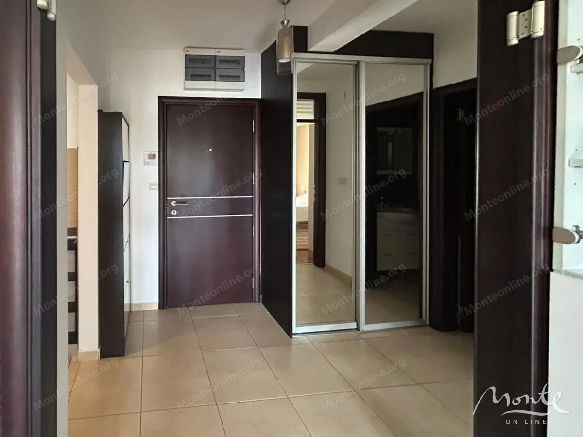 Prodaja, dvosoban stan, 84m², Bečići, Budva