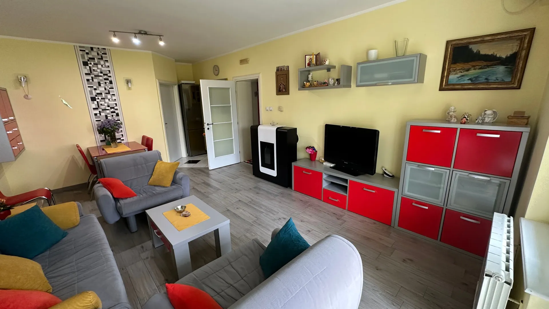 Prodaja, trosoban stan, 65m², Stara varoš, Nikšić