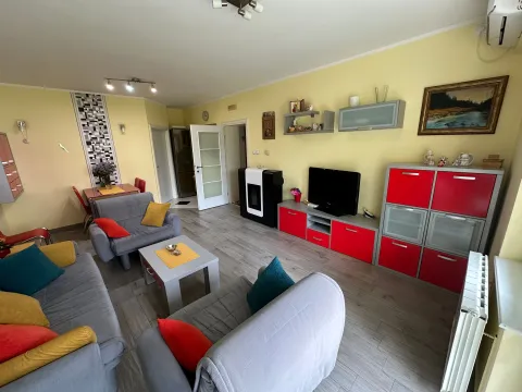 Prodaja, trosoban stan, 65m², Stara varoš, Nikšić - image 3