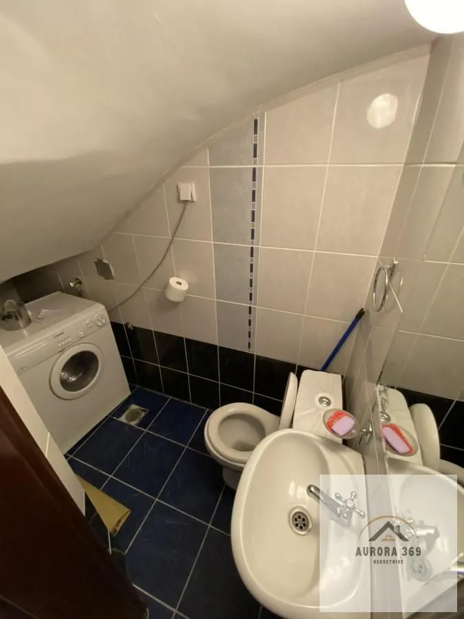 Prodaja, trosoban stan, 100m², Betanija, Novi Sad Sve Podlokacije