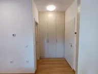 Izdavanje, poslovni prostor, 84m², Kalenić Pijaca, Vračar Sve Podlokacije - image 11