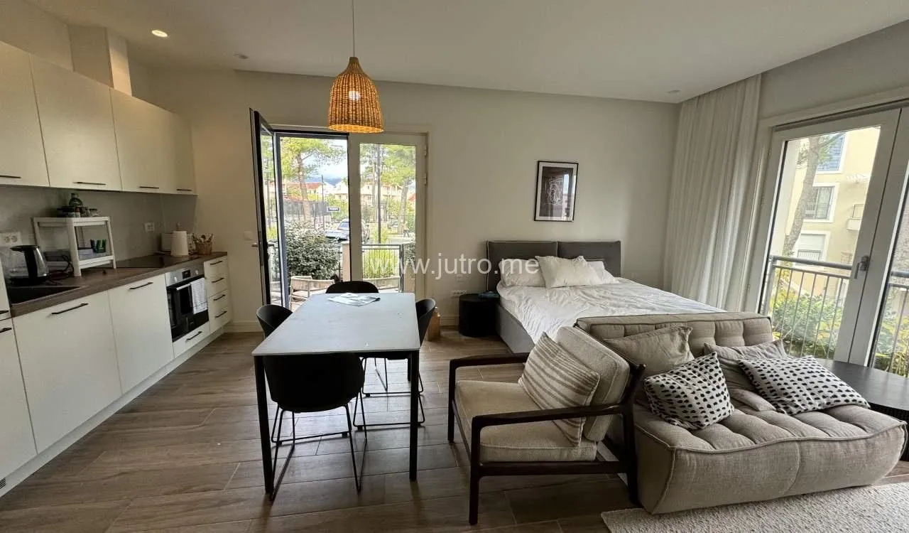 Sale, studio apartment, 39m², Tivat, Crna Gora