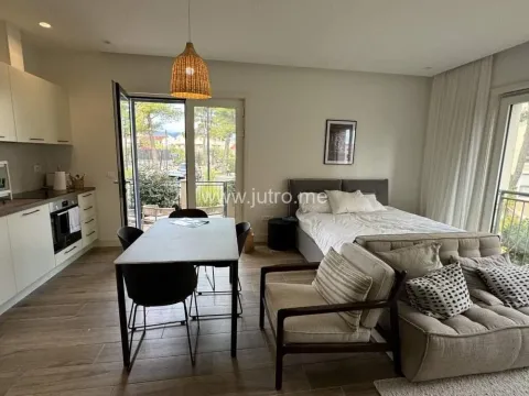 Sale, studio apartment, 39m², Tivat, Crna Gora - image 1