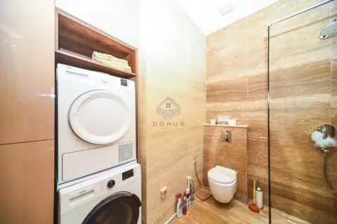 Rent, three bedroom apartment, 116m², Podgorica, Crna Gora - image 19