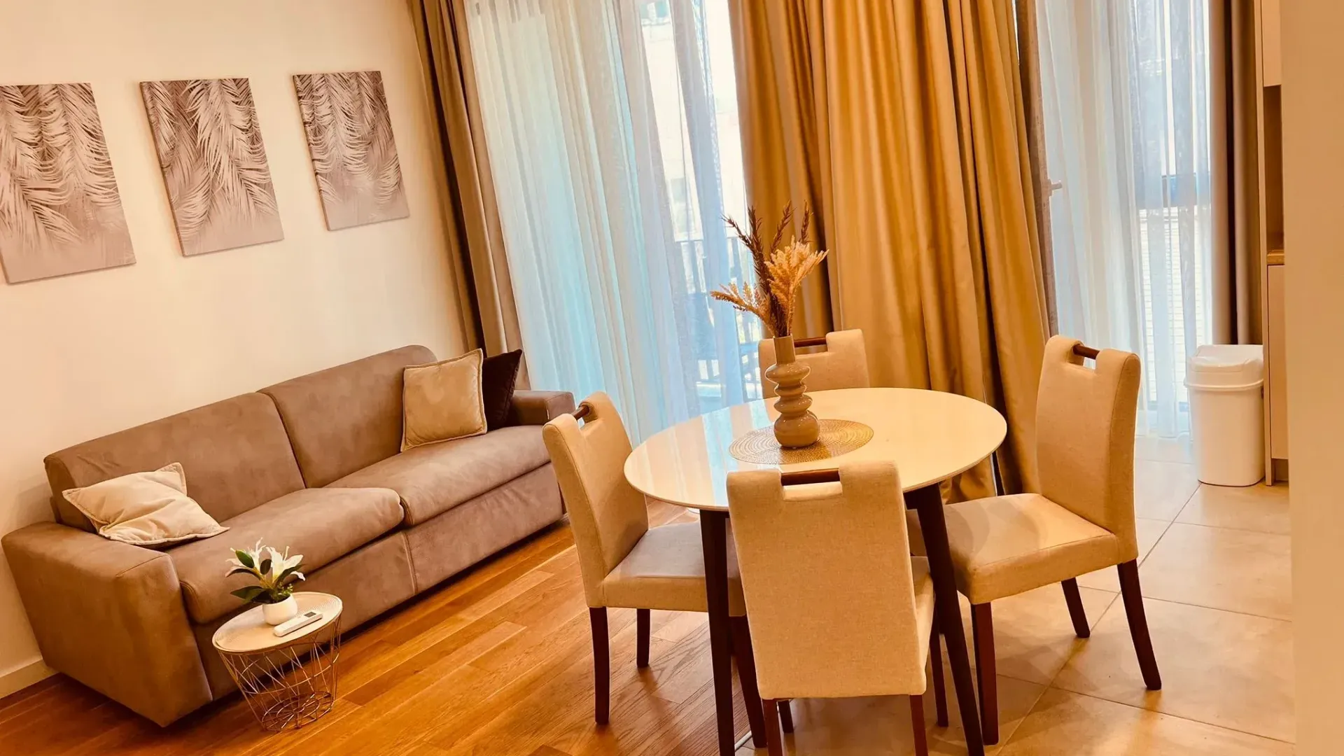 Izdavanje, stan, 49m², Tivat, Crna Gora