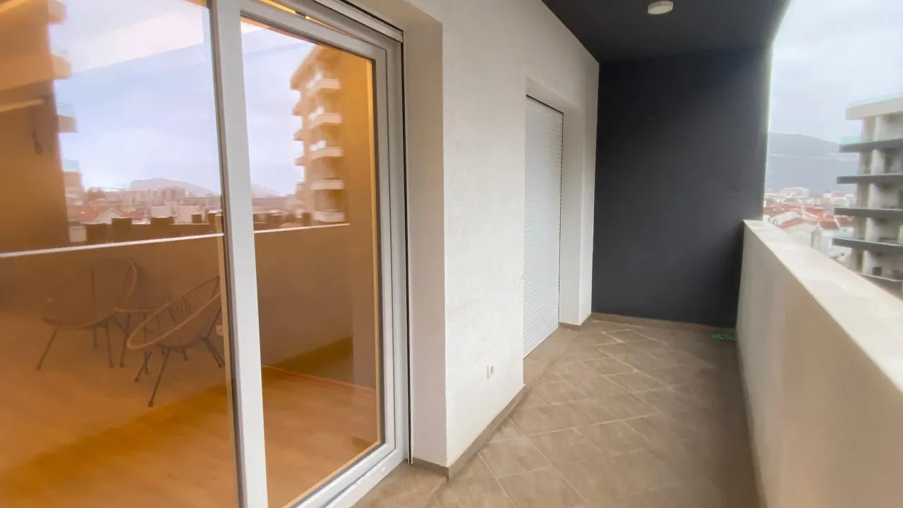 Sale, three bedroom apartment, 86m², Centar, Budva