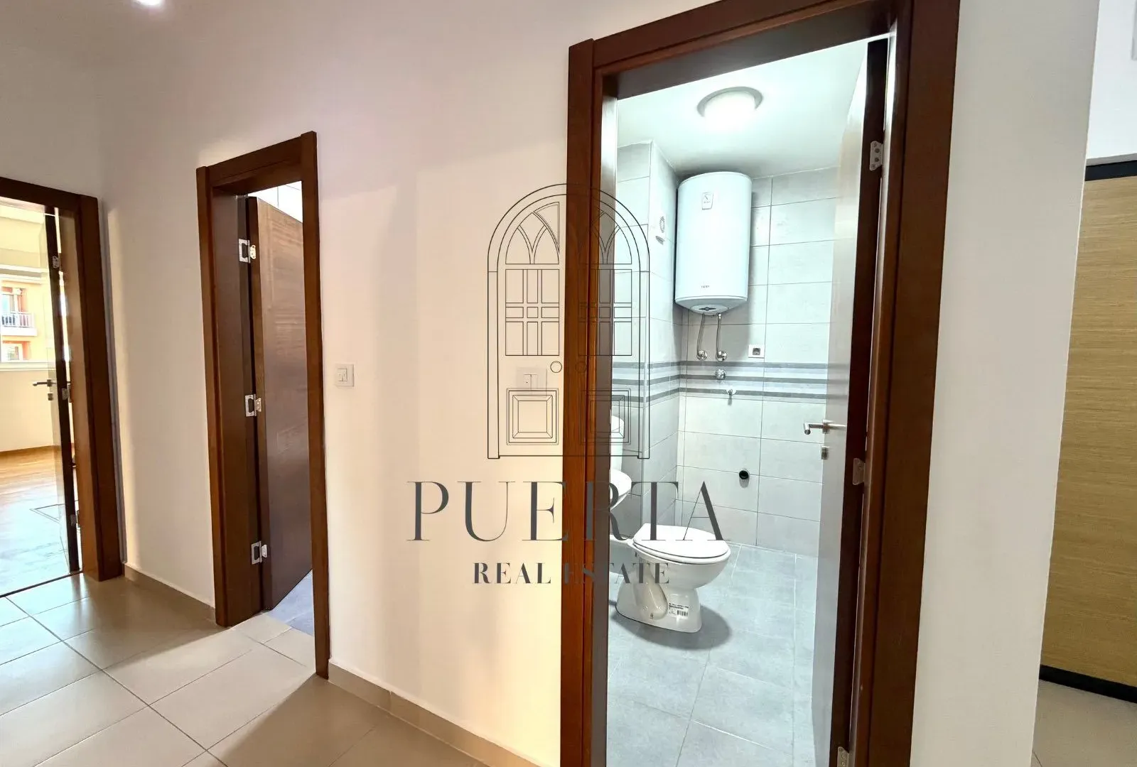 Prodaja, dvosoban stan, 73m², Tuški Put, Podgorica