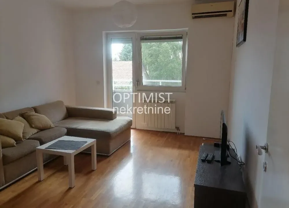 Izdavanje, dvosoban stan, 47m², Lekino Brdo, Voždovac Sve Podlokacije