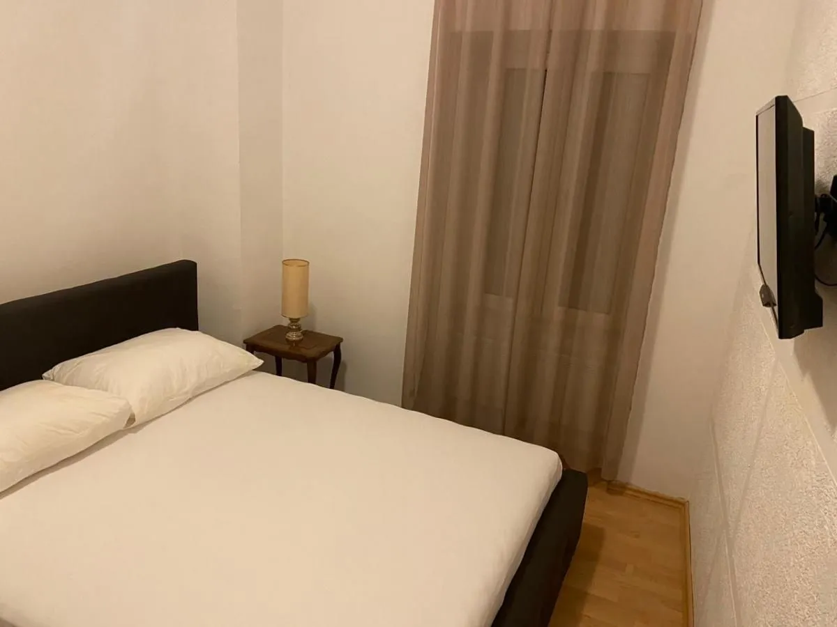 Rent, house, 120m², Nalježići, Kotor