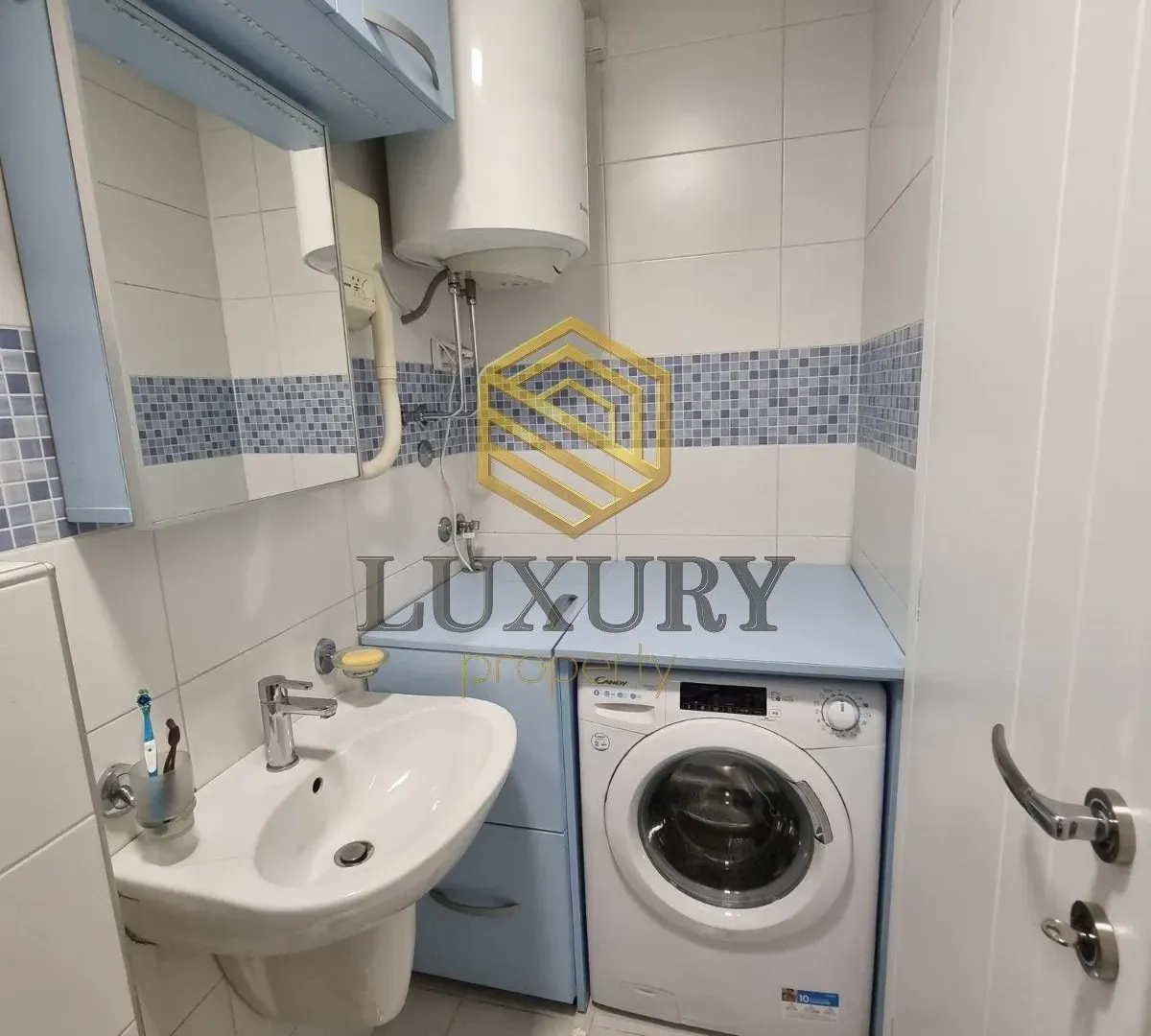 Rent, two bedroom apartment, 68m², City Kvart, Podgorica
