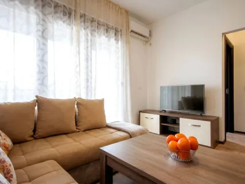 Sale, one bedroom apartment, 38m², Centar, Budva - image 10