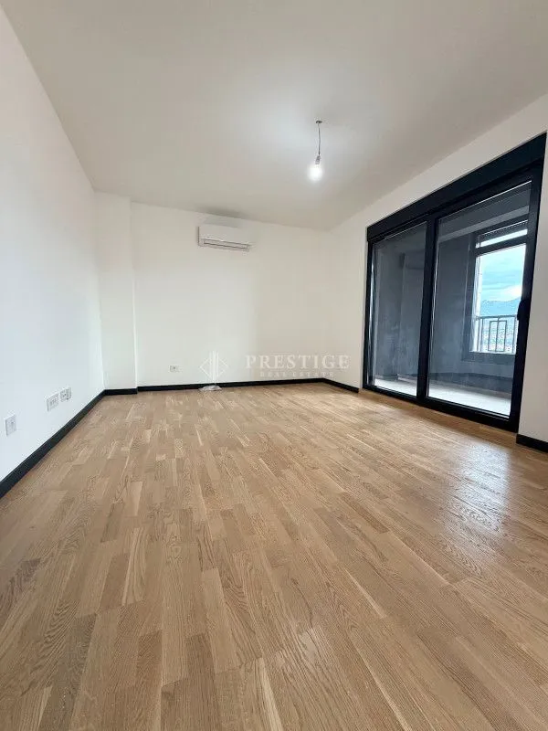 Prodaja, dvosoban stan, 88m², Gorica C, Podgorica