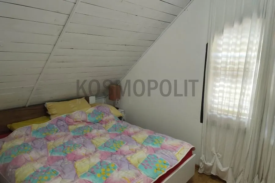 Prodaja, kuća, 220m², Voždovac Sve Podlokacije, Beograd