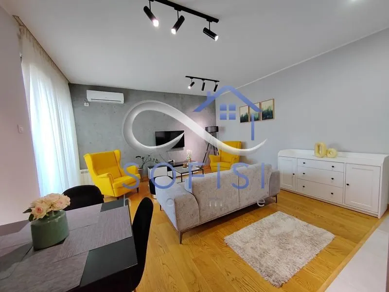Prodaja, jednosoban stan, 48m², Centar, Novi Sad