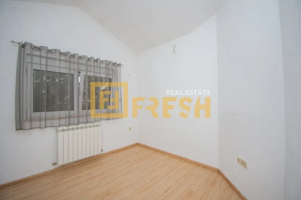 Rent, house, 330m², Zeta, Podgorica