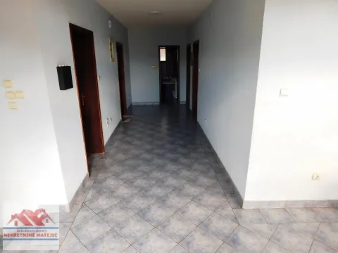 Sale, house, 264m², Korićani, Kragujevac - image 37