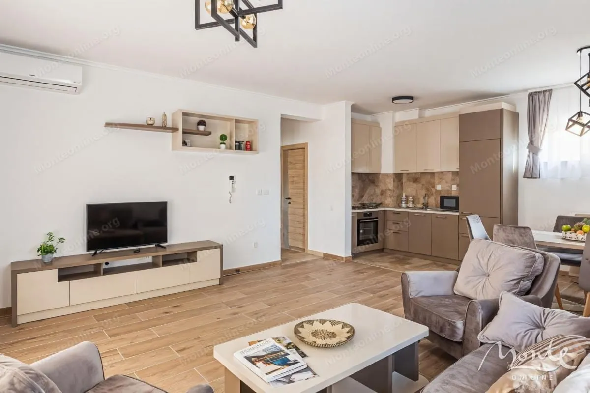 Prodaja, jednosoban stan, 87m², Pržno, Budva