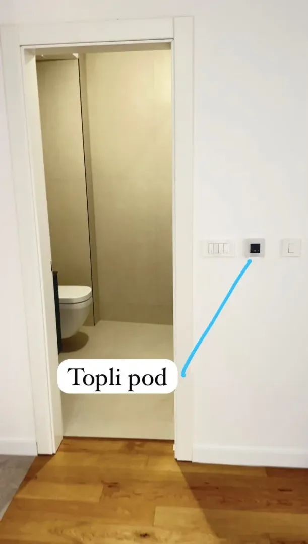 Prodaja, jednosoban stan, 54m², Centar, Bar