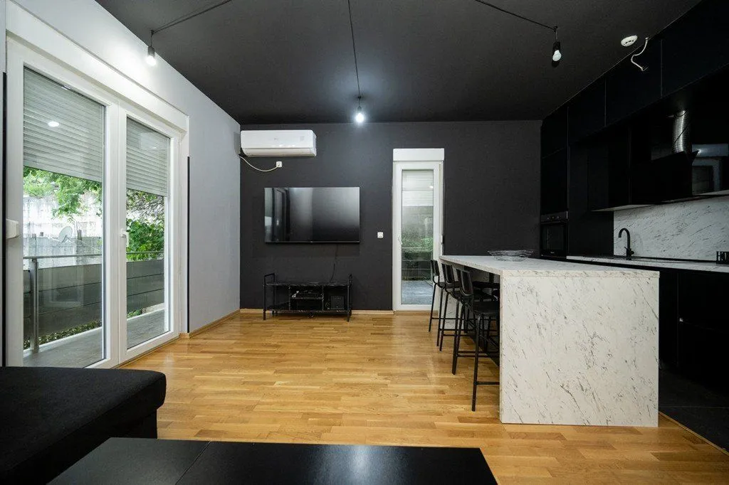 Rent, one bedroom apartment, 63m², Momišići, Podgorica