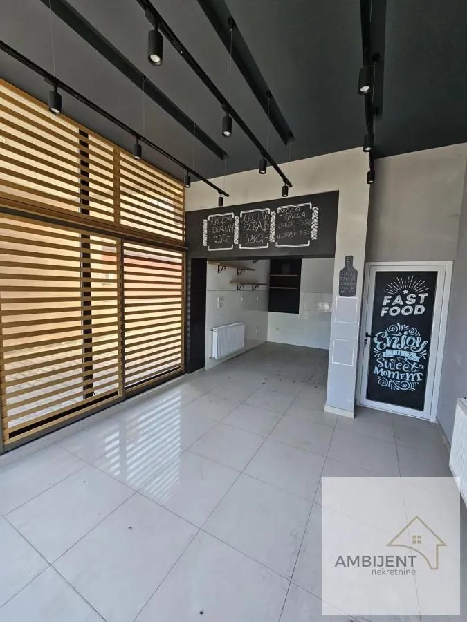 Sale, office space, 37m², Obrenovac, Beograd