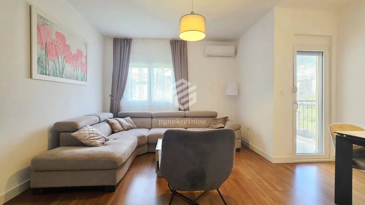 Rent, one bedroom apartment, 47m², City Kej, Podgorica